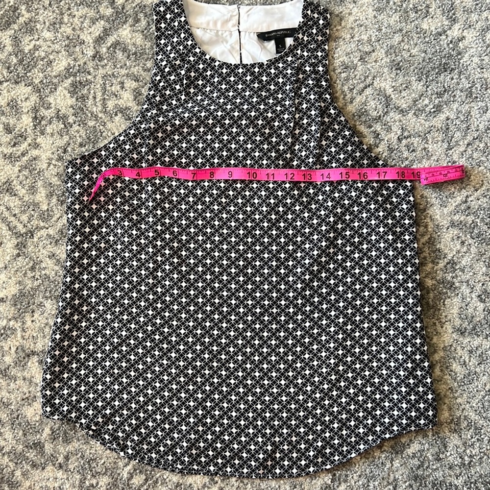 Banana Republic Geometric Pattern Shell - Picture 5 of 9